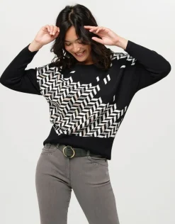 Pull ample à chevrons